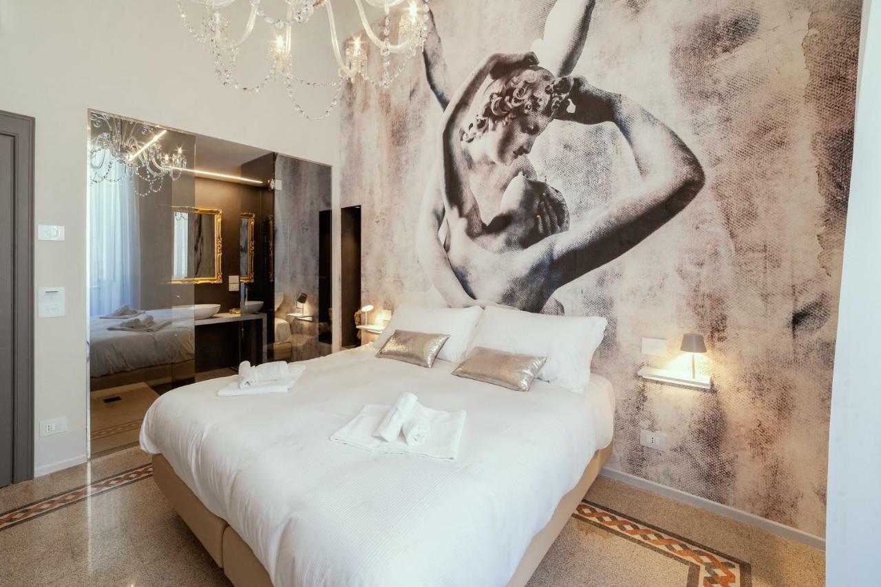 Palazzo Dei Grifoni - Luxury Suites - サン・ベネデット・デル・トロント エクステリア 写真